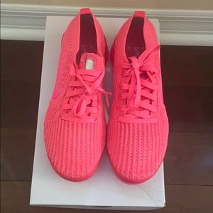 Pink Vapormax Flyknit 3